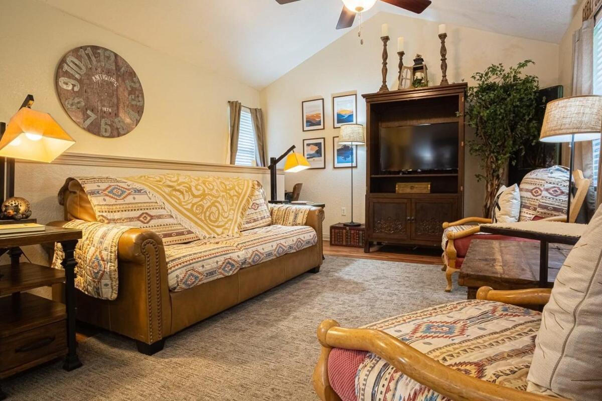 Cabin C In The Gatlinburg Art & Craft Community ภายนอก รูปภาพ